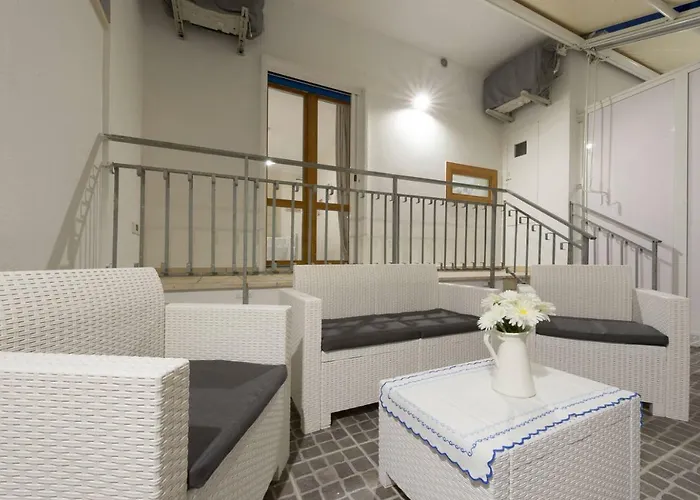 Casa Tritone 度假居 *